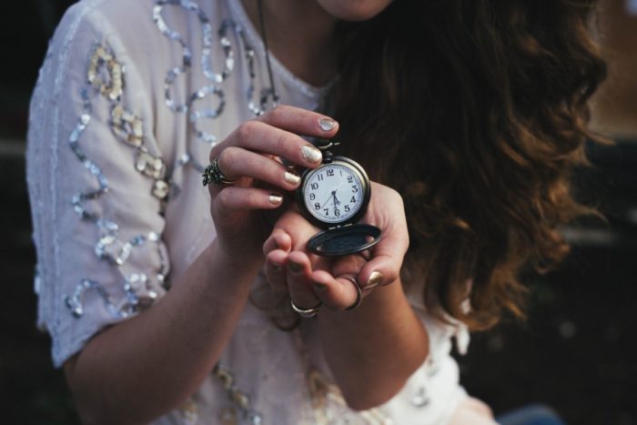 women-pocket-watch